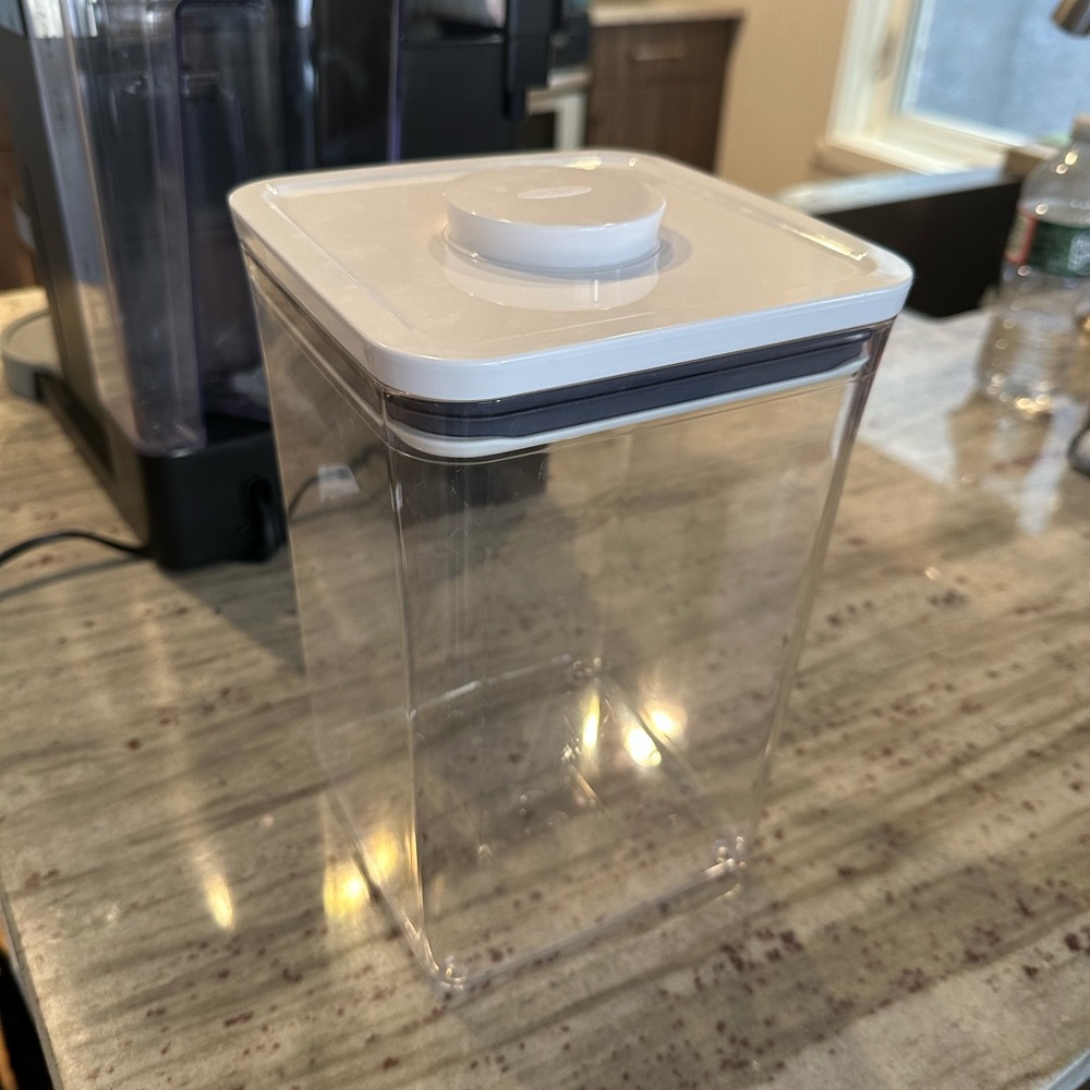 OXO Airtight POP Container